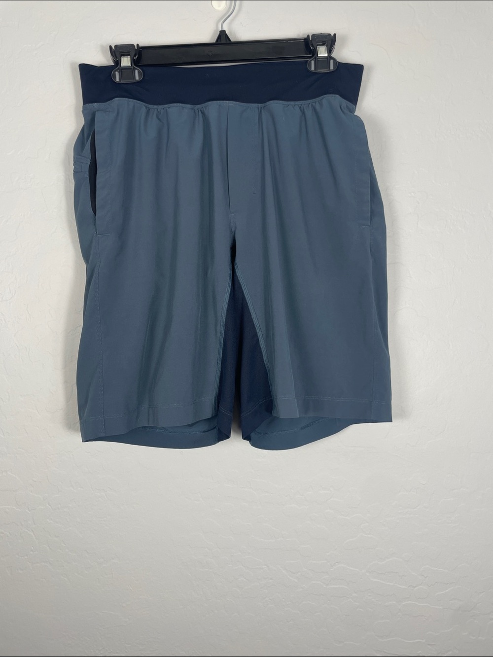 Lululemon Blue T.H.E. Short Luxtreme Liner 9" Size Medium